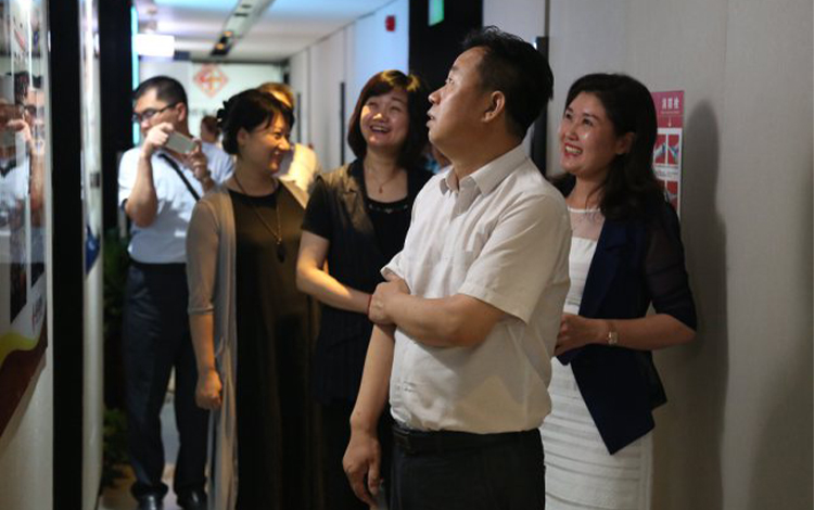 青島市財政局領導到我公司開展調研活動